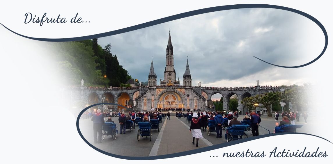 Muestra procesión hacia la fachada del Santuario de Ntra. Sra. de Lourdes en Francia